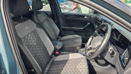 2024 Volkswagen T-Roc - photo 14