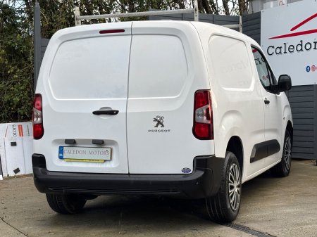 2020 Peugeot Partner - photo 4