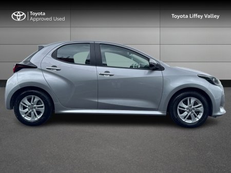 2023 Toyota Yaris - photo 3