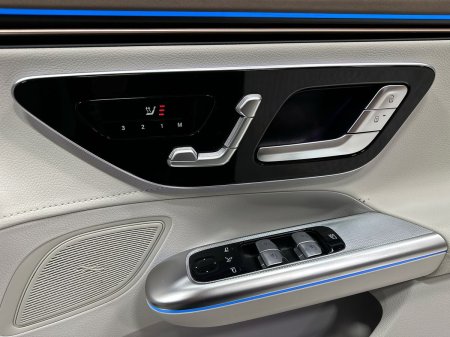 2023 Mercedes-Benz EQE - photo 17