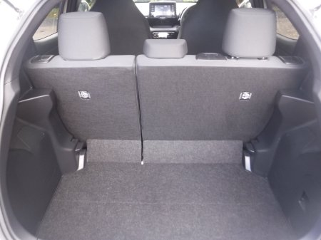 2021 Toyota Yaris - photo 11