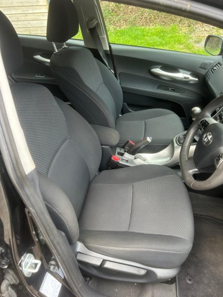 2012 Toyota Auris - photo 12