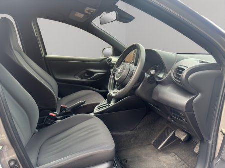 2021 Toyota Yaris - photo 4