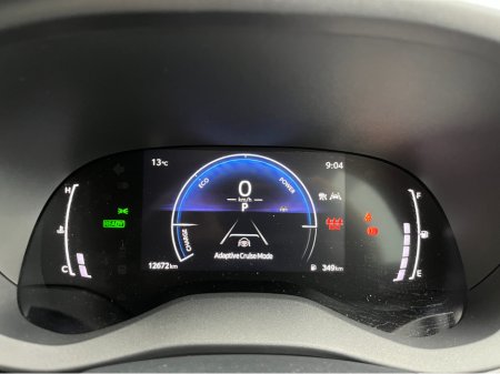 2025 Toyota Yaris Cross - photo 22