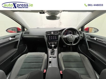 2018 Volkswagen Golf - photo 2