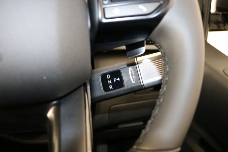 2027 Hyundai Staria - photo 18