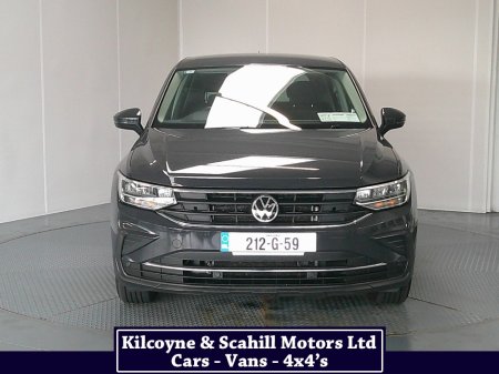 2021 Volkswagen Tiguan - photo 2