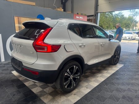 2021 Volvo XC40 - photo 3