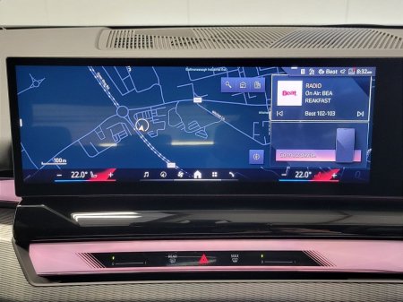 2026 BMW 5-Series - photo 8