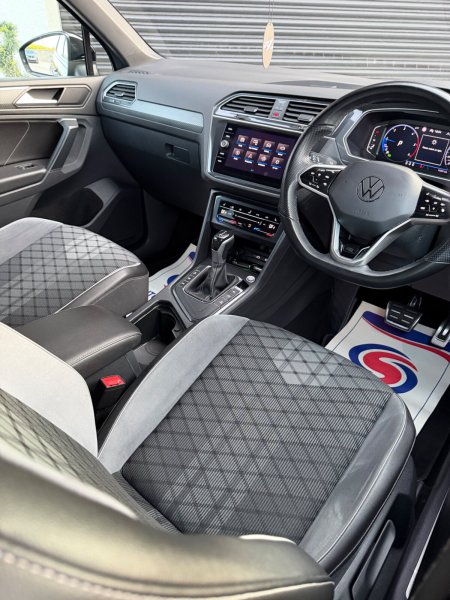 2023 Volkswagen Tiguan - photo 23