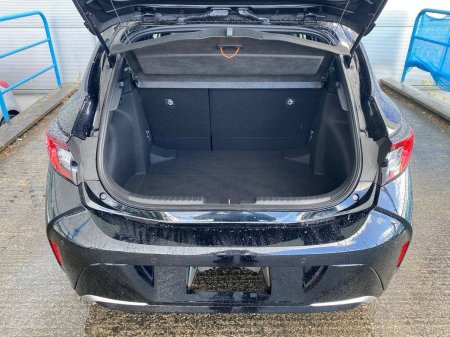 2025 Toyota Corolla - photo 13