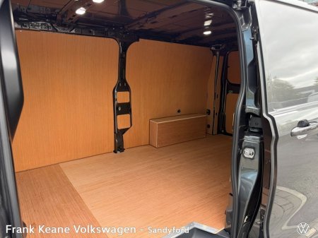 2026 Volkswagen Transporter - photo 9