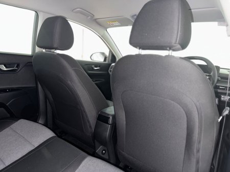 2026 Kia Stonic - photo 6