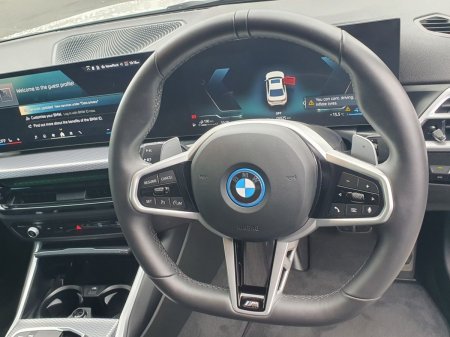 2025 BMW 3-Series - photo 5