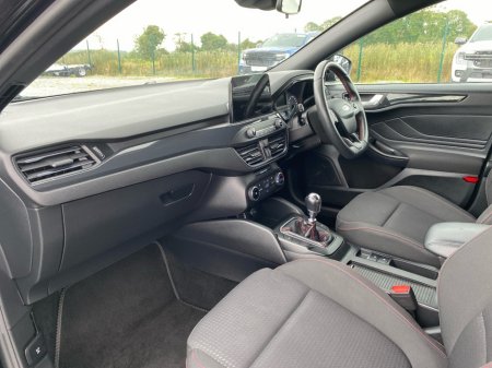 2019 Ford Focus - photo 2