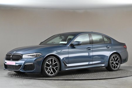 2023 BMW 5-Series - photo 4