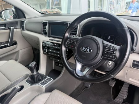 2018 Kia Sportage - photo 2