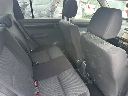 2010 Suzuki Swift - photo 9