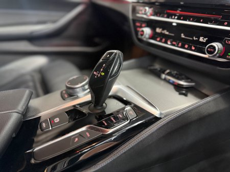 2017 BMW 5-Series - photo 26