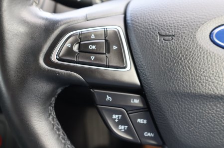 2016 Ford Focus - photo 16