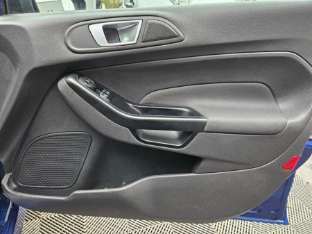 2017 Ford Fiesta - photo 18