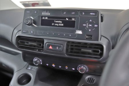 2021 Opel Combo - photo 18