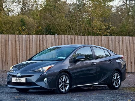 2017 Toyota Prius - photo 4