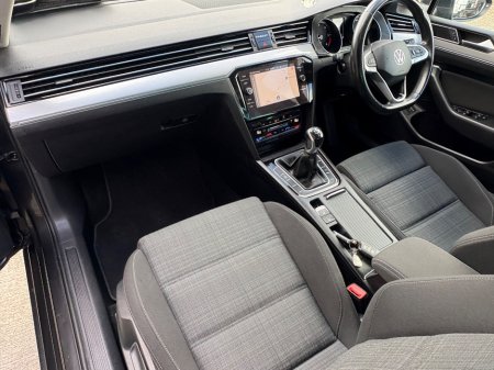 2021 Volkswagen Passat - photo 12