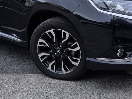 2018 Mitsubishi Outlander - photo 9