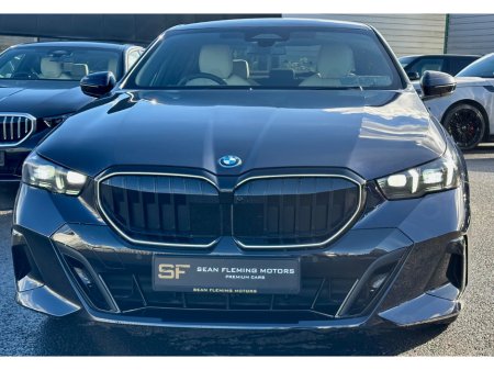 2026 BMW 5-Series - photo 5