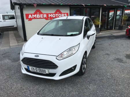 2017 Ford Fiesta - photo 2
