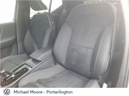 2025 Volvo XC40 - photo 26