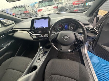 2019 Toyota C-HR - photo 18