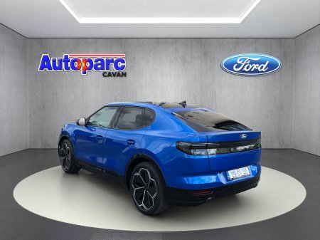 2025 Ford Capri - photo 5
