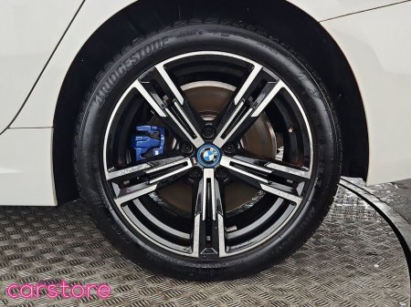 2024 BMW 3-Series - photo 14