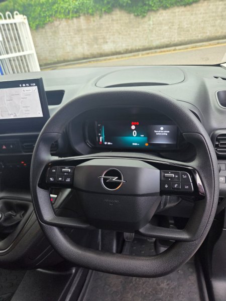2025 Opel Combo - photo 8