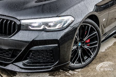 2022 BMW 5-Series - photo 2