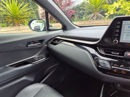 2021 Toyota C-HR - photo 26