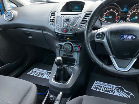 2015 Ford Fiesta - photo 12