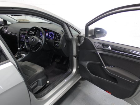 2018 Volkswagen Golf - photo 23