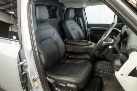 2024 Land Rover Defender - photo 11