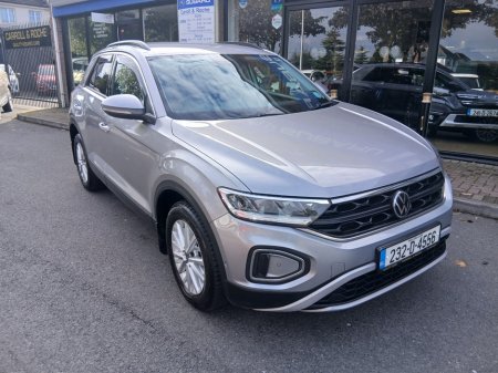 2023 Volkswagen T-Roc - photo 3