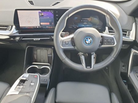 2025 BMW iX1 - photo 5