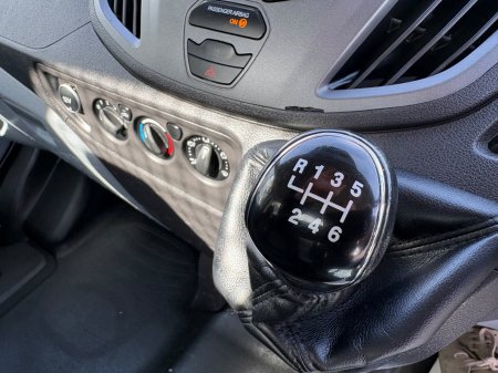 2015 Ford Transit - photo 15