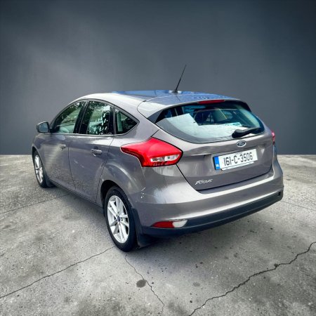 2016 Ford Focus - photo 10