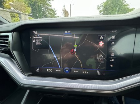 2024 Volkswagen Touareg - photo 22