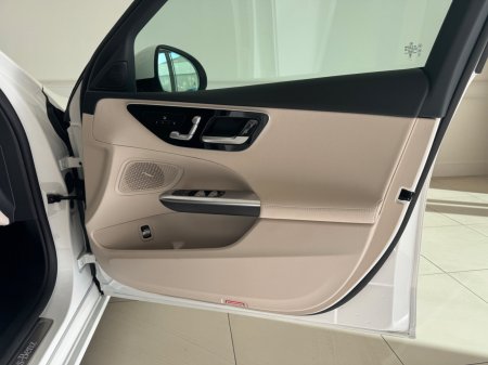 2025 Mercedes-Benz C-Class - photo 18