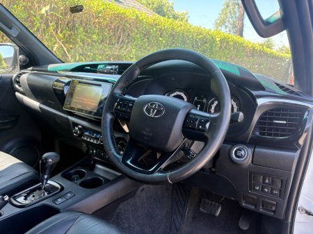 2019 Toyota Hilux - photo 12