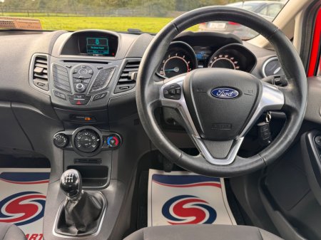 2015 Ford Fiesta - photo 10