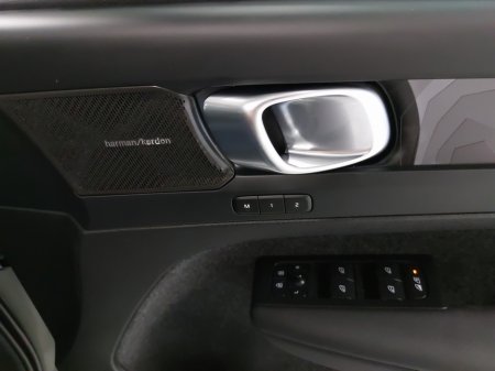 2022 Volvo XC40 - photo 23